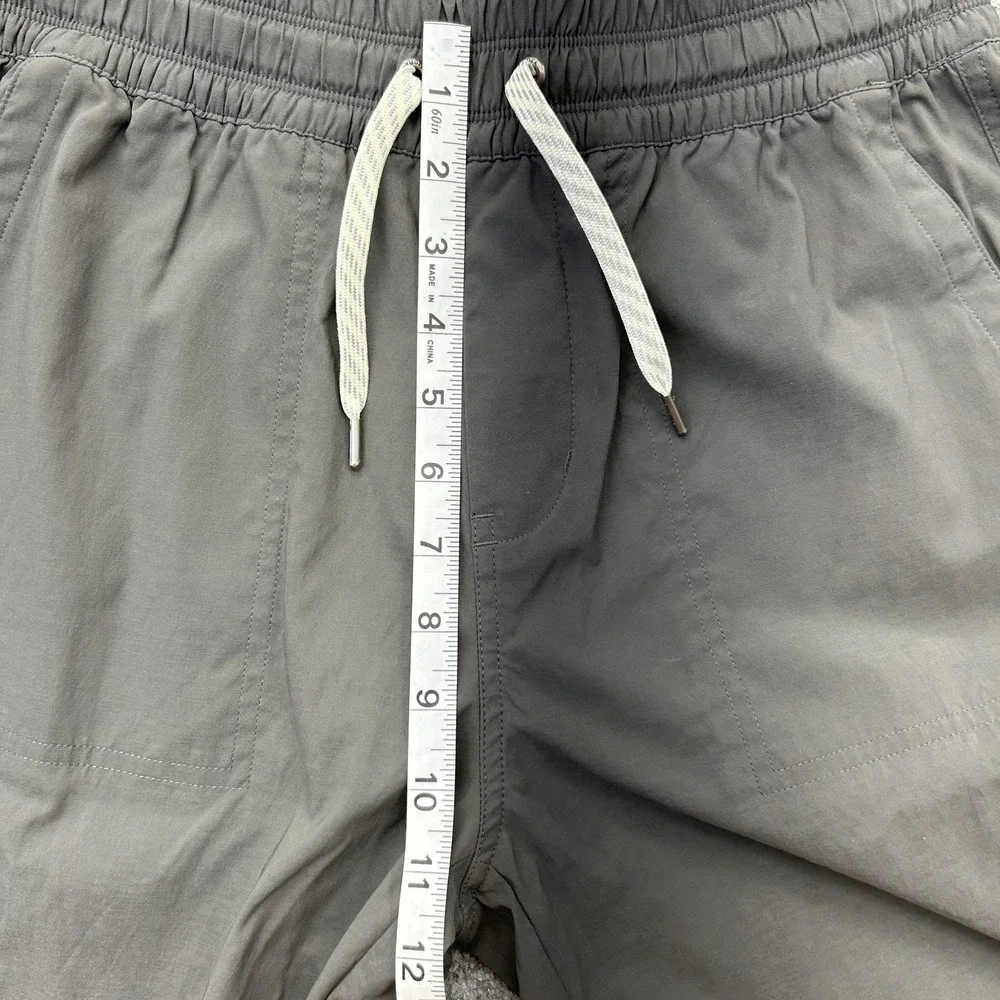 Vuori Jogger Pants Mens Small Gray Cargo‎ Stretch Elastic Waist Hiking VW494